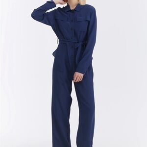 Modern Long Sleeves Silk Jumpsuit Size XS by Lily Silk